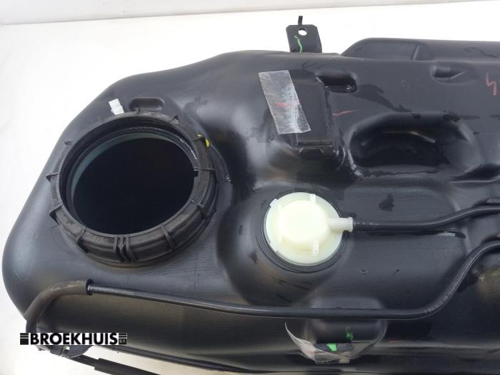 Tank från en Suzuki Vitara (LY/MY) 1.4 S Turbo 16V 2017