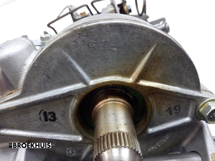 Elservostyrningsenhet från en Suzuki Vitara (LY/MY) 1.4 S Turbo 16V 2017