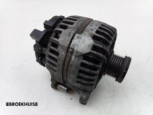 Begagnade Dynamo Volkswagen Golf Plus (5M1/1KP) 1.4 TSI 122 16V Pris € 30,00 Marginaltabell erbjuds av Autobedrijf Broekhuis B.V.