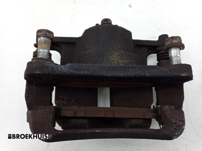 Främre bromsok, vänster från en Suzuki Vitara (LY/MY) 1.4 S Turbo 16V 2017