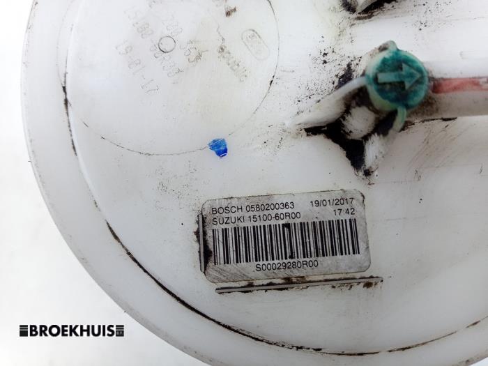 Elektrisk bränslepump från en Suzuki Vitara (LY/MY) 1.4 S Turbo 16V 2017