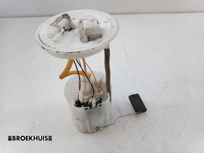 Elektrisk bränslepump från en Suzuki Vitara (LY/MY) 1.4 S Turbo 16V 2017