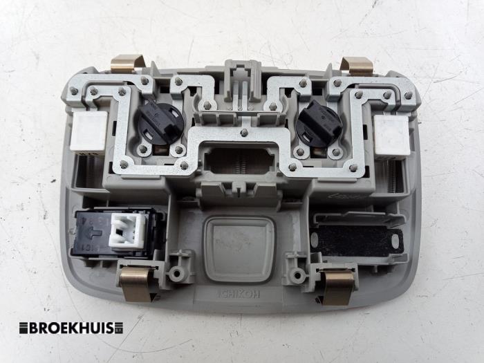 Innerbelysning, fram från en Suzuki Vitara (LY/MY) 1.4 S Turbo 16V 2017