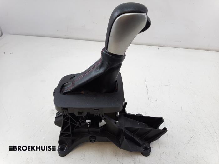 Automatisk växelväljare från en Suzuki Vitara (LY/MY) 1.4 S Turbo 16V 2017