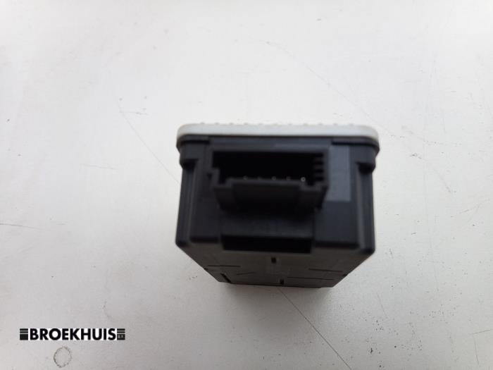 Däcktrycksmodul från en Suzuki Vitara (LY/MY) 1.4 S Turbo 16V 2017