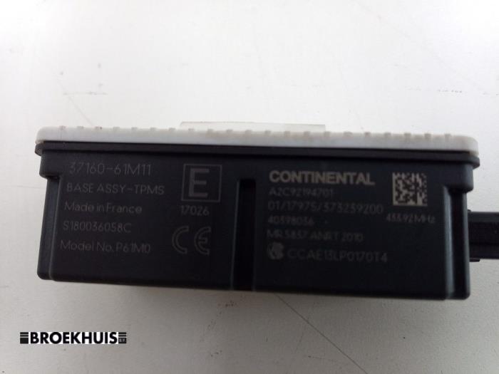 Däcktrycksmodul från en Suzuki Vitara (LY/MY) 1.4 S Turbo 16V 2017