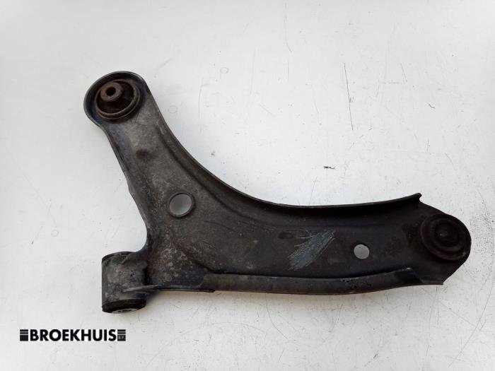 Främre gaffelben, höger från en Suzuki Vitara (LY/MY) 1.4 S Turbo 16V 2017