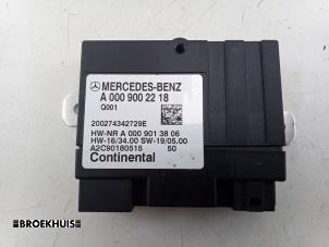 Gebruikte Brandstofpomp module Mercedes C (W205) C-300de 2.0 Turbo 16V Prijs € 60,00 Margeregeling aangeboden door Autobedrijf Broekhuis B.V.