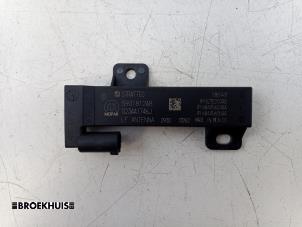 Gebruikte Keyless entry antenne Dodge 1500 Crew Cab (DS) 5.7 Hemi V8 4x4 Prijs € 48,40 Inclusief btw aangeboden door Autobedrijf Broekhuis B.V.