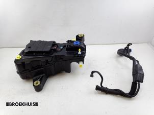 Begagnade AdBlue-tank Peugeot Partner (EF/EU) 1.6 BlueHDi 100 Pris € 423,50 Inklusive moms erbjuds av Autobedrijf Broekhuis B.V.