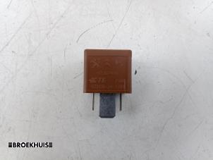 Gebruikte Relais Peugeot Partner (EF/EU) 1.6 BlueHDi 100 Prijs € 6,05 Inclusief btw aangeboden door Autobedrijf Broekhuis B.V.