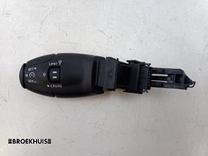 Begagnade Farthållarknapp Peugeot Partner (EF/EU) 1.6 BlueHDi 100 Pris € 36,30 Inklusive moms erbjuds av Autobedrijf Broekhuis B.V.