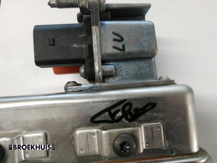 HV-kylarvätskevärmare från en Audi e-tron (GEN) 55 quattro 2018