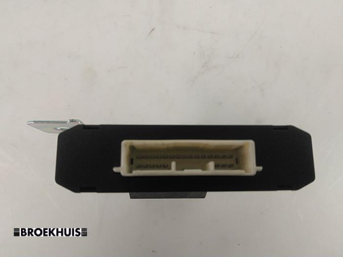 PDC-modul från en Suzuki Vitara (LY/MY) 1.4 S Turbo 16V 2017