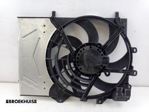 Gebruikte Koelvinhuis Peugeot 208 I (CA/CC/CK/CL) 1.6 Blue HDi 100 Prijs € 75,00 Margeregeling aangeboden door Autobedrijf Broekhuis B.V.