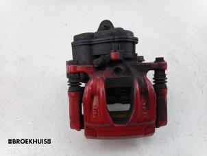 Begagnade Bakre bromsok, höger Audi SQ5 (FYB/FYG) 3.0 TFSI V6 24V Pris € 225,00 Marginaltabell erbjuds av Autobedrijf Broekhuis B.V.