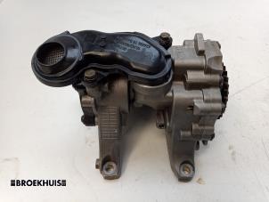 Begagnade Oljepump BMW 5 serie Touring (F11) 520d 16V Pris € 100,00 Marginaltabell erbjuds av Autobedrijf Broekhuis B.V.