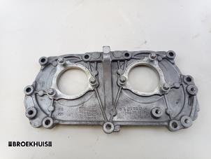 Begagnade Kamremsskydd Mercedes E (C238) E-200 EQ Boost 2.0 Turbo 16V Pris € 25,00 Marginaltabell erbjuds av Autobedrijf Broekhuis B.V.