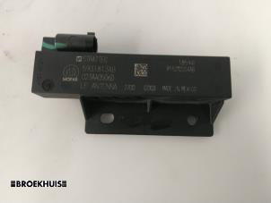 Gebruikte Keyless entry antenne Dodge 1500 Crew Cab (DS) 5.7 Hemi V8 4x4 Prijs € 36,30 Inclusief btw aangeboden door Autobedrijf Broekhuis B.V.