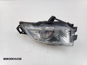 Gebruikte Mistlamp links-voor Opel Insignia Sports Tourer 1.8 16V Ecotec Prijs € 20,00 Margeregeling aangeboden door Autobedrijf Broekhuis B.V.