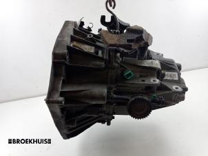 Używane Skrzynia biegów Renault Megane III Grandtour (KZ) 1.5 dCi 110 Cena € 200,00 Procedura marży oferowane przez Autobedrijf Broekhuis B.V.