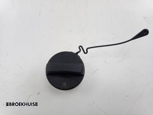 Gebruikte Tankdop Toyota Prius (ZVW5) 1.8 16V Hybrid Prijs € 20,00 Margeregeling aangeboden door Autobedrijf Broekhuis B.V.