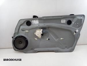 Begagnade Fönstermekanism, 2-dörrars, höger fram Mercedes A (W169) 1.5 A-160 Pris € 50,00 Marginaltabell erbjuds av Autobedrijf Broekhuis B.V.