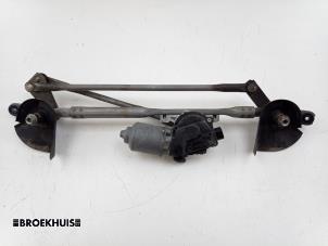 Begagnade Torkarmotor + mekanism Mitsubishi Outlander (GF/GG) 2.0 16V PHEV 4x4 Pris € 100,00 Marginaltabell erbjuds av Autobedrijf Broekhuis B.V.