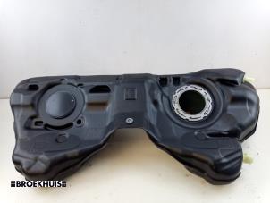 Gebruikte Tank BMW 5 serie (G30) 540i 3.0 TwinPower Turbo 24V Prijs € 300,00 Margeregeling aangeboden door Autobedrijf Broekhuis B.V.