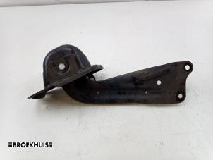 Begagnade Bakre gaffelben, vänster Volkswagen Golf VII (AUA) 1.4 TSI 16V Pris € 20,00 Marginaltabell erbjuds av Autobedrijf Broekhuis B.V.