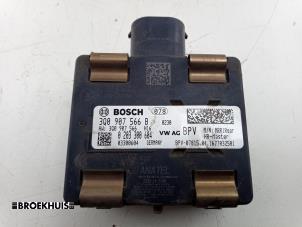 Używane Czujnik aktywnego tempomatu (zdalny) Volkswagen Passat Variant (3G5) 2.0 TDI 16V 150 Cena € 200,00 Procedura marży oferowane przez Autobedrijf Broekhuis B.V.