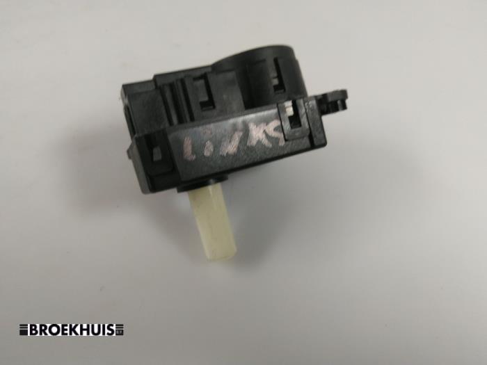 Värmarventil, motor från en Mitsubishi Outlander (GF/GG) 2.0 16V PHEV 4x4 2015