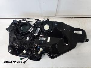 Używane Zbiornik Ford Focus 4 Wagon 1.0 Ti-VCT EcoBoost 12V 125 Cena € 125,00 Procedura marży oferowane przez Autobedrijf Broekhuis B.V.