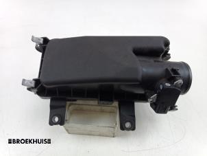 Begagnade Luftfilterhus Toyota Yaris III (P13) 1.33 16V Dual VVT-I Pris € 30,00 Marginaltabell erbjuds av Autobedrijf Broekhuis B.V.