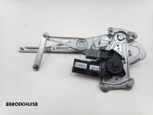 Gebruikte Raammechaniek 4Deurs links-voor Renault Megane III Grandtour (KZ) 1.5 dCi 110 Prijs € 75,00 Margeregeling aangeboden door Autobedrijf Broekhuis B.V.