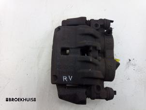 Używane Zacisk hamulcowy prawy przód Fiat Ducato (250) 2.2 D 160 Multijet 3 Cena € 60,50 Z VAT oferowane przez Autobedrijf Broekhuis B.V.