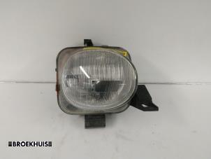 Gebruikte Koplamp rechts Fiat Multipla (186) 1.6 16V 100 SX,ELX Prijs € 12,50 Margeregeling aangeboden door Autobedrijf Broekhuis B.V.