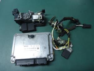 Gebruikte Computer Inspuit Chrysler Voyager/Grand Voyager 2.5 TDiC Prijs € 25,00 Margeregeling aangeboden door Autobedrijf Broekhuis B.V.