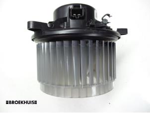 Begagnade Fläktmotor för uppvärmning och ventilation Opel Insignia Sports Tourer 2.0 CDTI 16V 110 Ecotec Pris € 35,00 Marginaltabell erbjuds av Autobedrijf Broekhuis B.V.