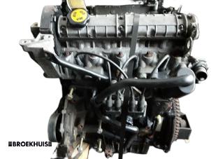Begagnade Motor Renault Laguna I Grandtour (K56) 1.8 RN,RT Pris € 100,00 Marginaltabell erbjuds av Autobedrijf Broekhuis B.V.