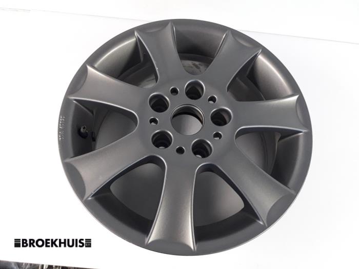 Hjul från en Mercedes-Benz A (W169) 1.5 A-150 5-Drs. 2010