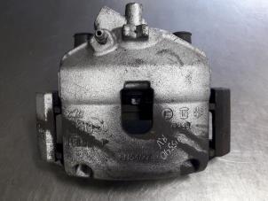 Gebruikte Remklauw (Tang) rechts-voor Lancia Ypsilon (312) 0.9 TwinAir 85 Prijs € 35,00 Margeregeling aangeboden door Autobedrijf Broekhuis B.V.