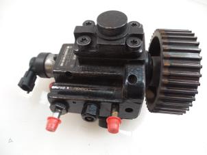 Gebruikte Brandstofpomp Mechanisch Opel Insignia Sports Tourer 2.0 CDTI 16V 110 Ecotec Prijs € 85,00 Margeregeling aangeboden door Autobedrijf Broekhuis B.V.