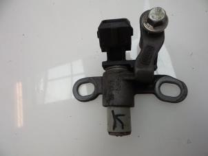 Begagnade Vevaxelsensor Landrover Defender I 2.4 TD4 16V 110 Cabrio Pris € 10,00 Marginaltabell erbjuds av Autobedrijf Broekhuis B.V.