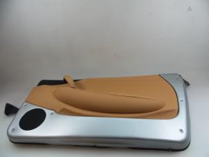 Używane Tapicerka drzwi prawych wersja 2-drzwiowa Ferrari 360 Modena Spider 3.6 V8 40V Cena € 350,00 Procedura marży oferowane przez Autobedrijf Broekhuis B.V.