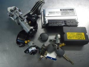 Begagnade Insprutningsdator Kia Cerato 1.6 16V Pris € 75,00 Marginaltabell erbjuds av Autobedrijf Broekhuis B.V.