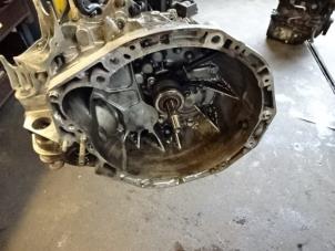 Begagnade Växellåda Renault Megane II Grandtour (KM) 1.9 dCi 120 Pris på förfrågan erbjuds av Autobedrijf Broekhuis B.V.