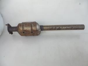 Begagnade Katalytisk avgasrenare Ford Focus 3 Wagon 1.6 TDCi ECOnetic Pris € 100,00 Marginaltabell erbjuds av Autobedrijf Broekhuis B.V.