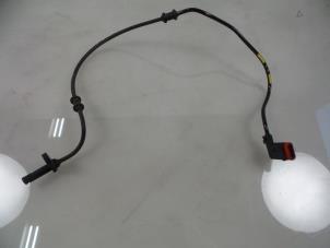 Gebruikte ABS Sensor Mercedes E (W212) E-200 CDI 16V BlueEfficiency,BlueTEC Prijs € 25,00 Margeregeling aangeboden door Autobedrijf Broekhuis B.V.