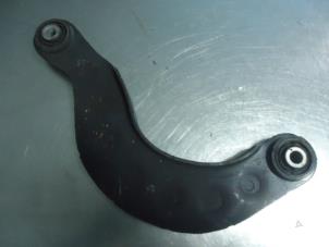 Begagnade Bakre gaffelben, höger Volvo C30 (EK/MK) 1.6 D 16V Pris € 25,00 Marginaltabell erbjuds av Autobedrijf Broekhuis B.V.